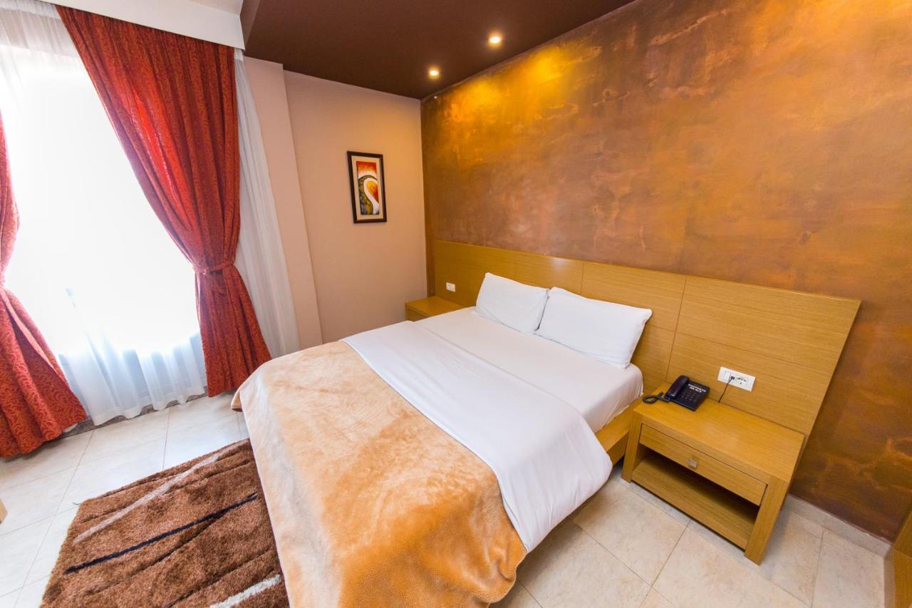 Hotel Denver Tirana Eksteriør billede