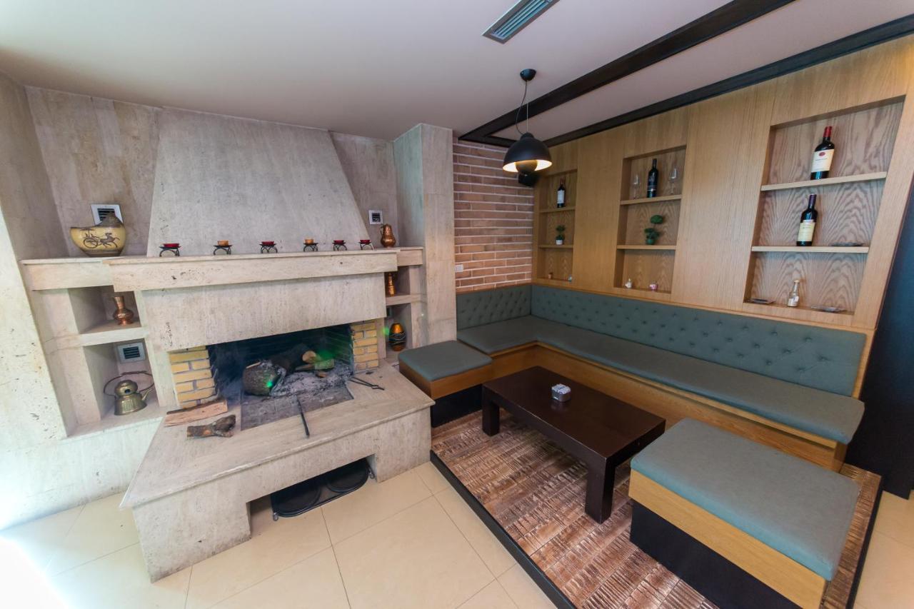 Hotel Denver Tirana Eksteriør billede
