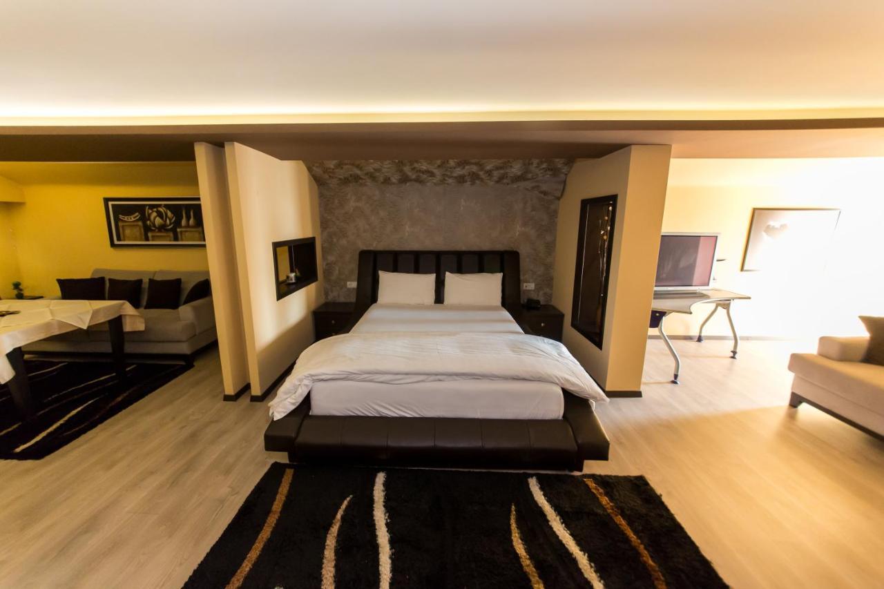 Hotel Denver Tirana Eksteriør billede