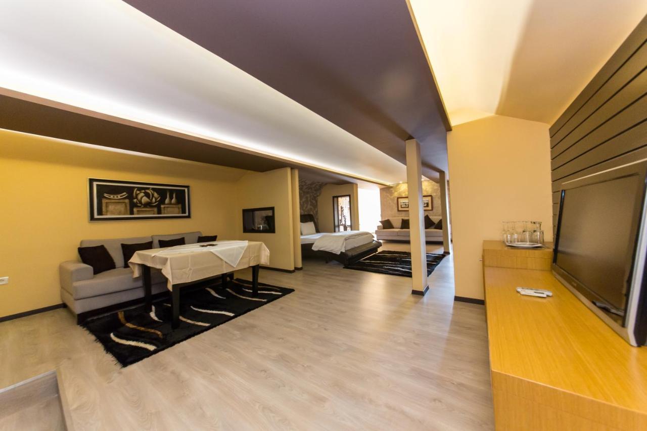 Hotel Denver Tirana Eksteriør billede